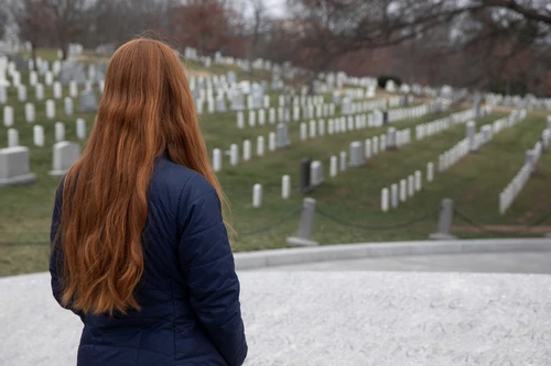 Students visit Arlington National Cemetery